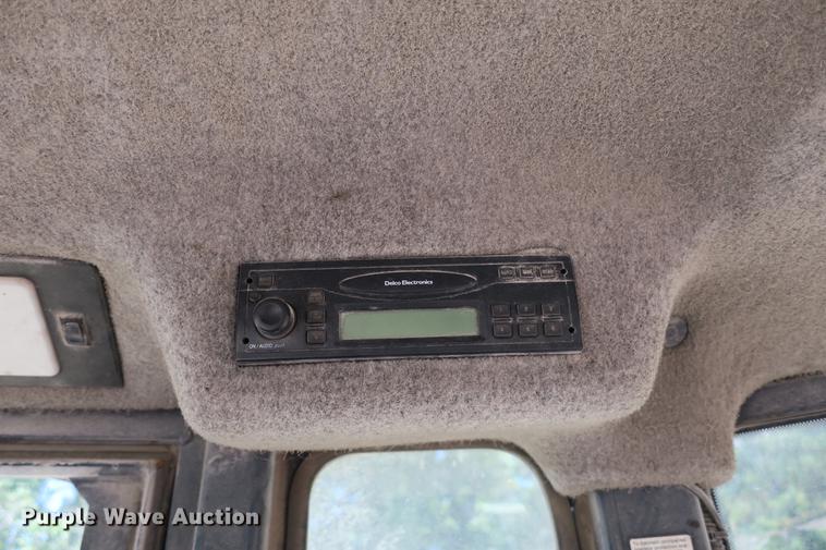 image for item DE3743 2003 John Deere 410G backhoe