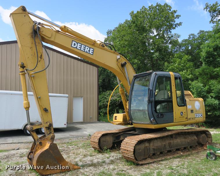 image for item DE3744 2004 John Deere 120C excavator
