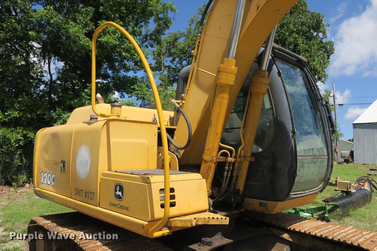 image for item DE3744 2004 John Deere 120C excavator