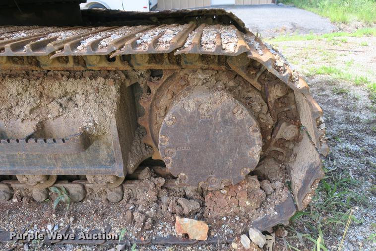 image for item DE3744 2004 John Deere 120C excavator