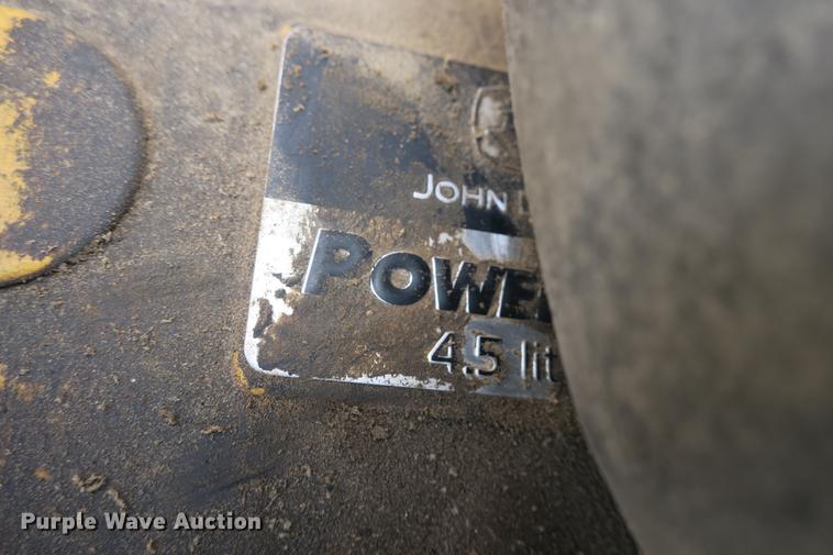 image for item DE3744 2004 John Deere 120C excavator