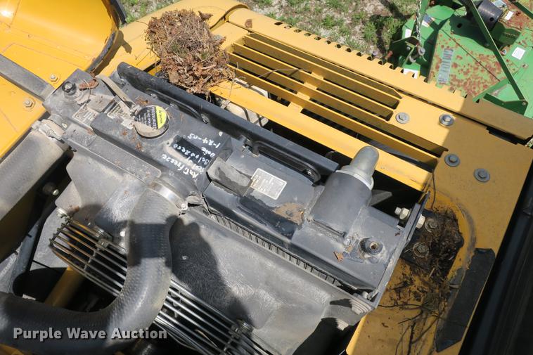 image for item DE3744 2004 John Deere 120C excavator