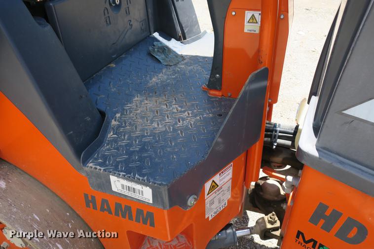 image for item DE3745 Hamm HD-12 double drum vibratory roller