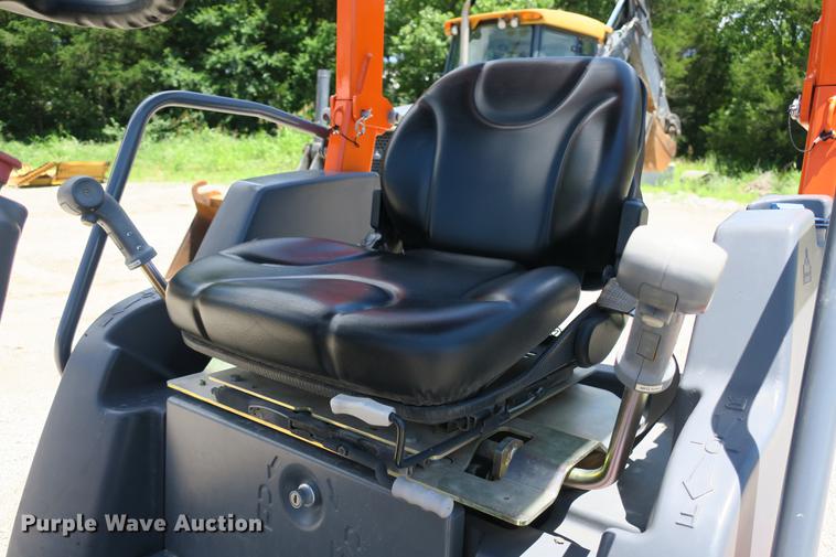 image for item DE3745 Hamm HD-12 double drum vibratory roller