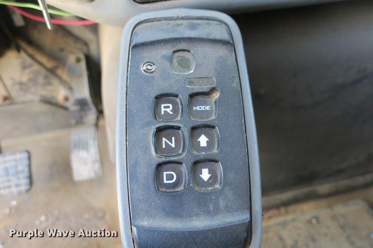 image for item DE3746 2006 International 7400 dump truck