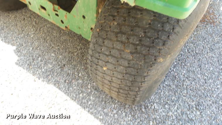 image for item DE7178 2006 John Deere TH Gator utility vehicle