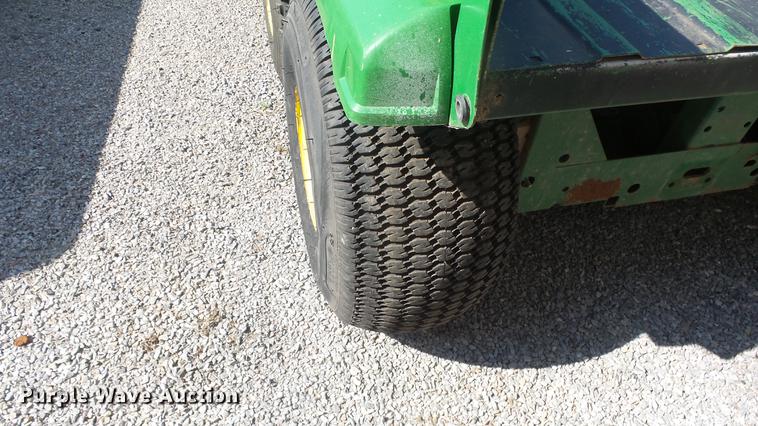 image for item DE7178 2006 John Deere TH Gator utility vehicle