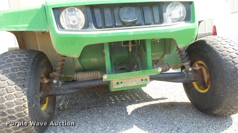 image for item DE7178 2006 John Deere TH Gator utility vehicle