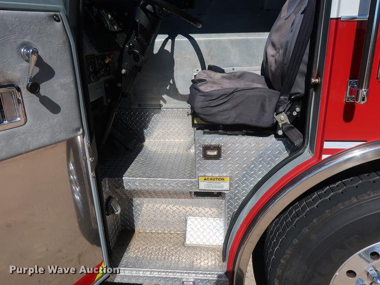 image for item DF3251 1996 Pierce fire truck