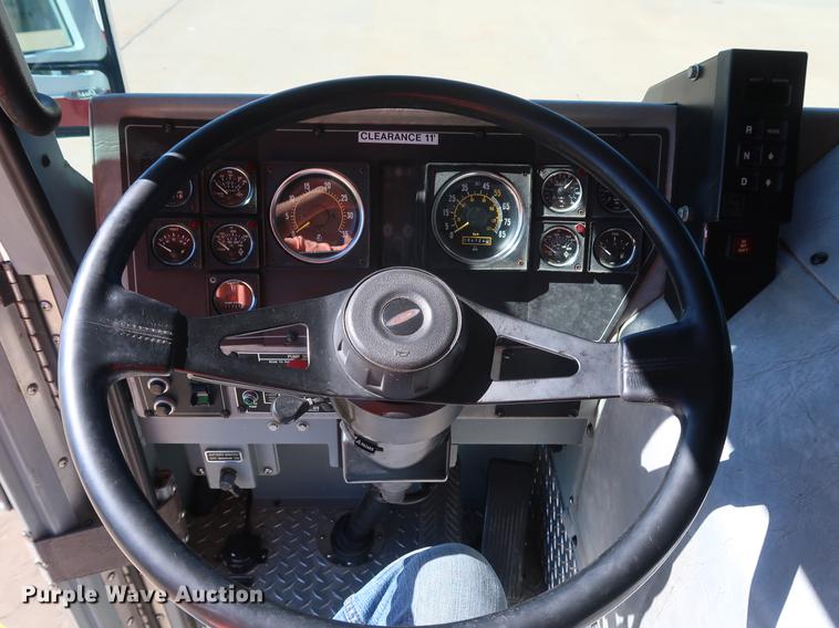 image for item DF3251 1996 Pierce fire truck