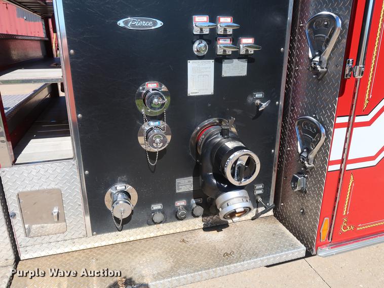 image for item DF3251 1996 Pierce fire truck