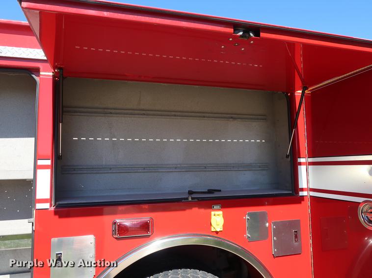 image for item DF3251 1996 Pierce fire truck