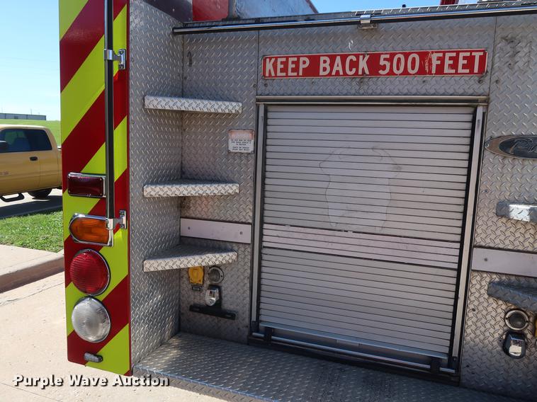 image for item DF3251 1996 Pierce fire truck