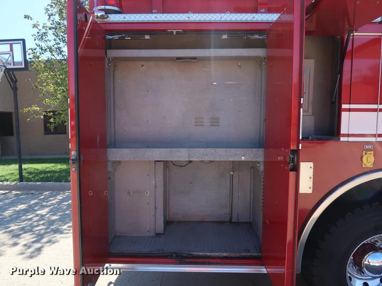 image for item DF3251 1996 Pierce fire truck