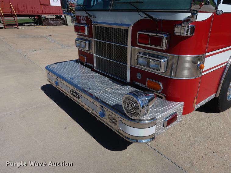 image for item DF3251 1996 Pierce fire truck