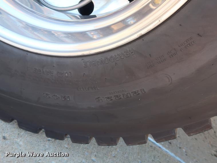 image for item DF3251 1996 Pierce fire truck