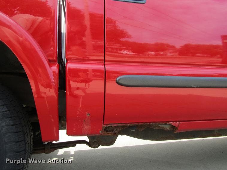 image for item DF3817 2003 Chevrolet S10 Crew Cab pickup truck