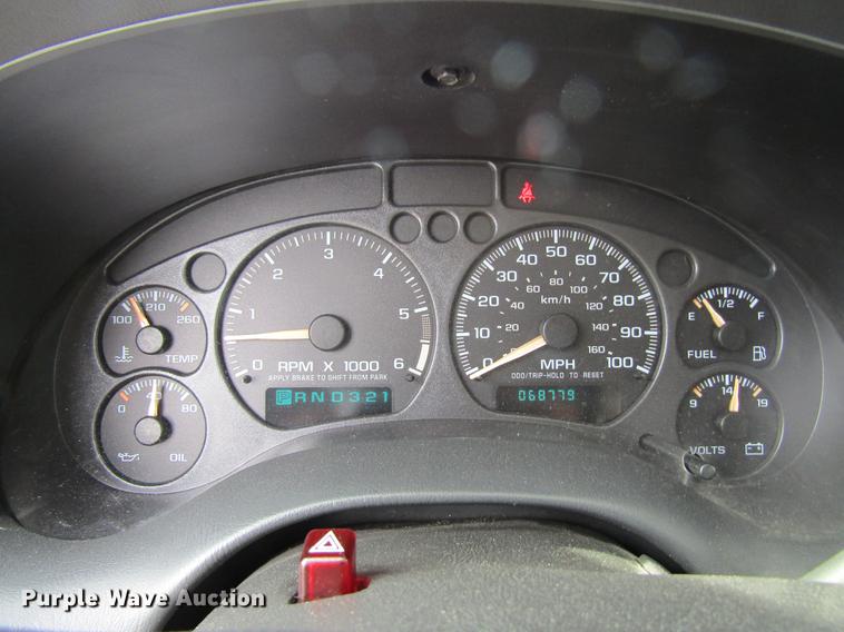 image for item DF3817 2003 Chevrolet S10 Crew Cab pickup truck