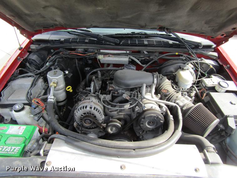 image for item DF3817 2003 Chevrolet S10 Crew Cab pickup truck