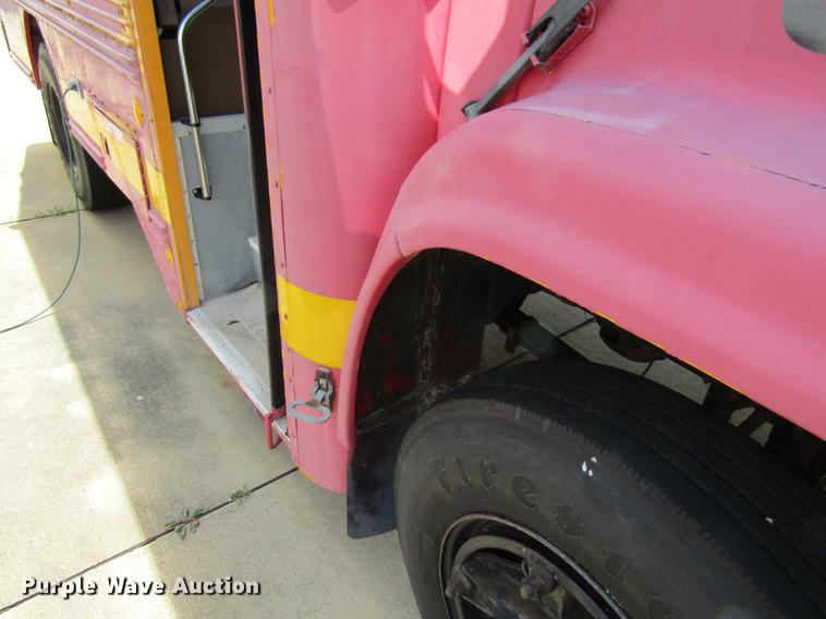 image for item DF3818 1995 GMC Blue Bird DV200G shuttle bus