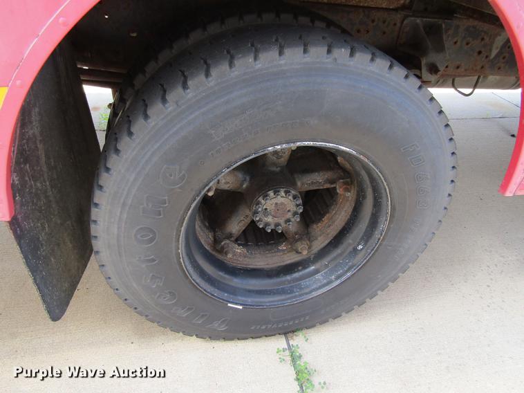 image for item DF3818 1995 GMC Blue Bird DV200G shuttle bus