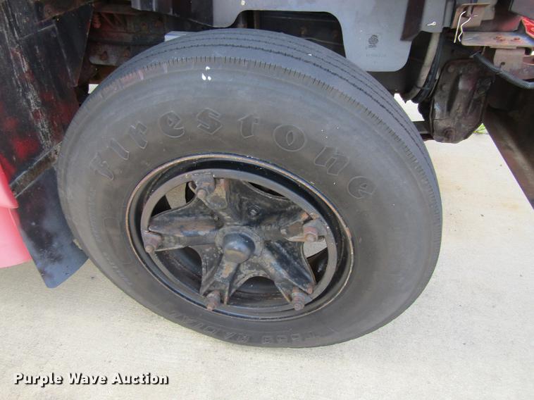 image for item DF3818 1995 GMC Blue Bird DV200G shuttle bus