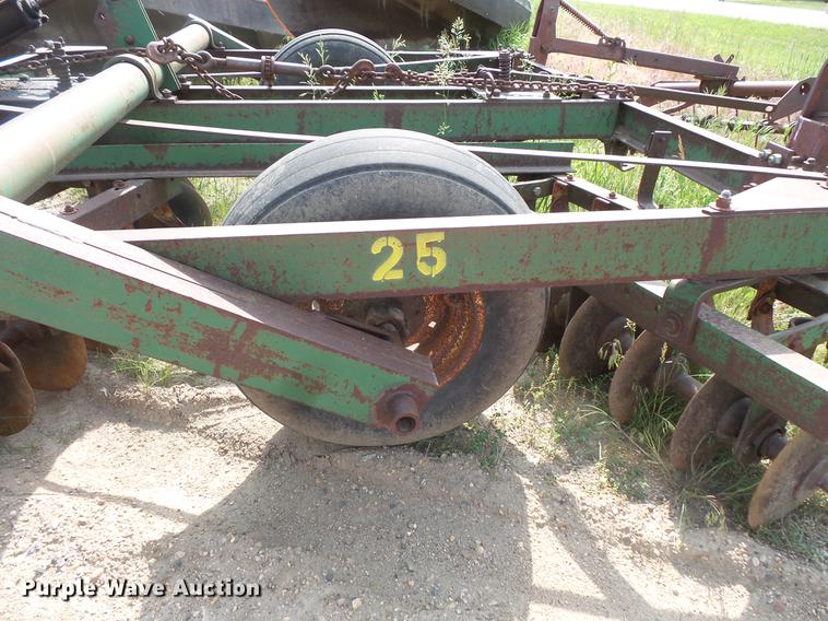 image for item DV9347 Oliver disk