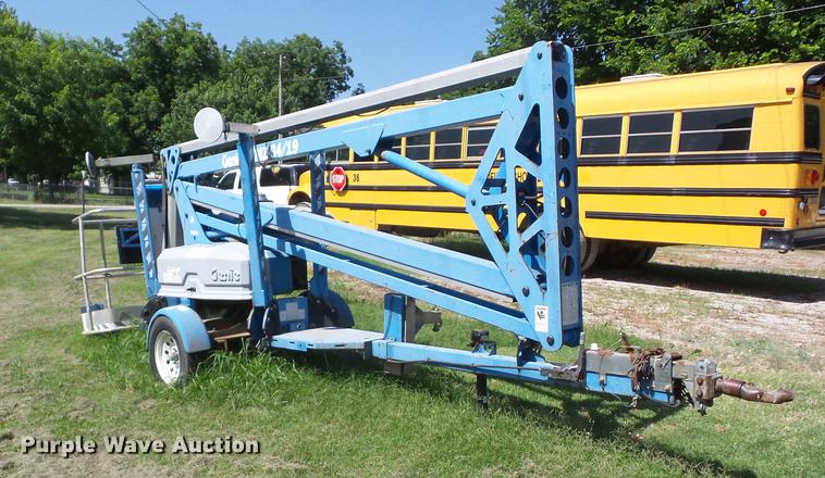 image for item EI9830 Genie TMZ-34-19 boom lift