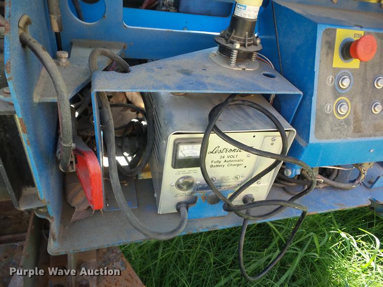 image for item EI9830 Genie TMZ-34-19 boom lift