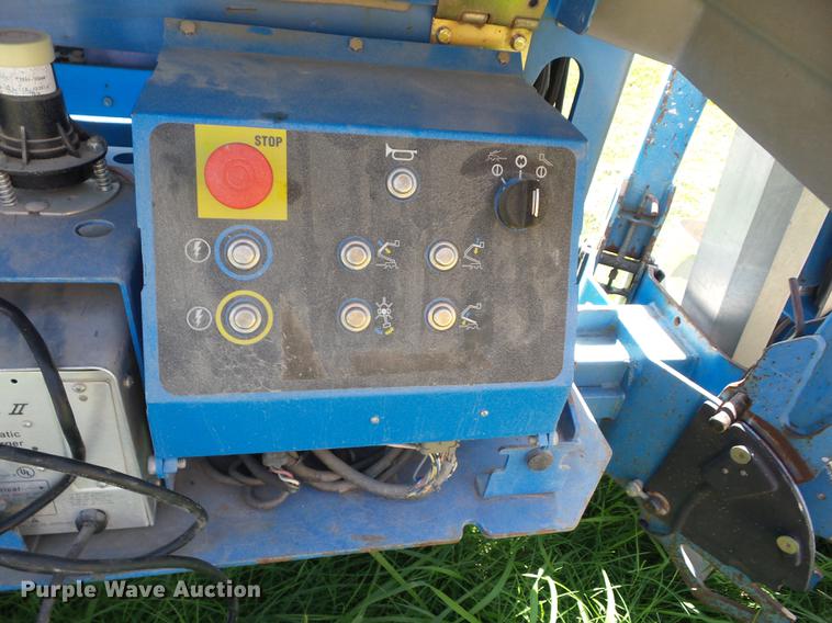 image for item EI9830 Genie TMZ-34-19 boom lift