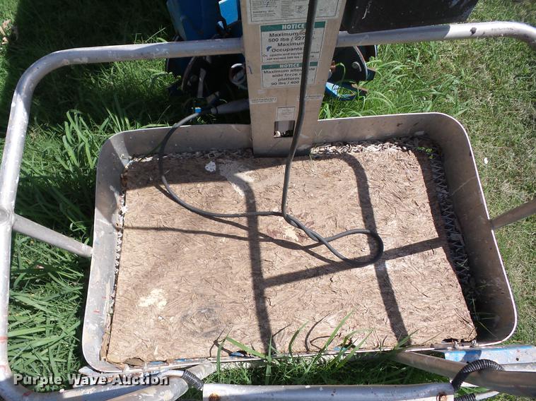 image for item EI9830 Genie TMZ-34-19 boom lift