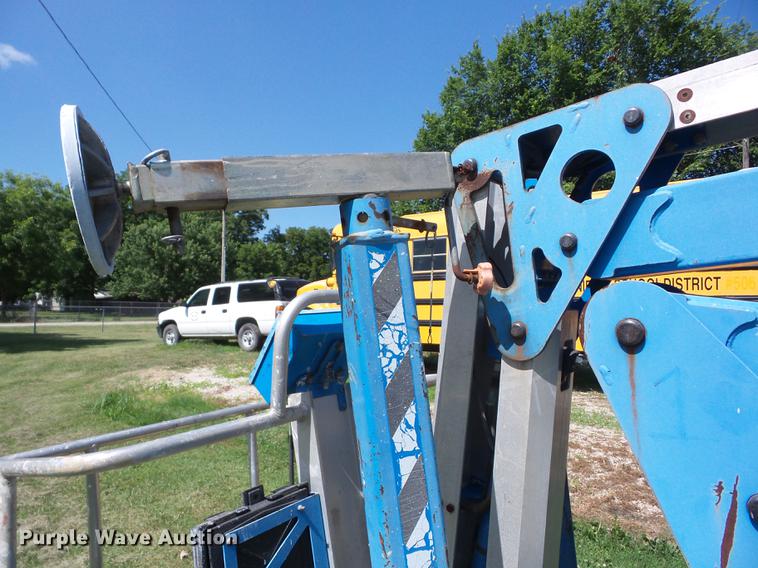 image for item EI9830 Genie TMZ-34-19 boom lift