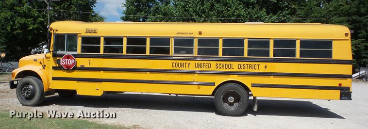 image for item EI9831 2000 International 3800 school bus