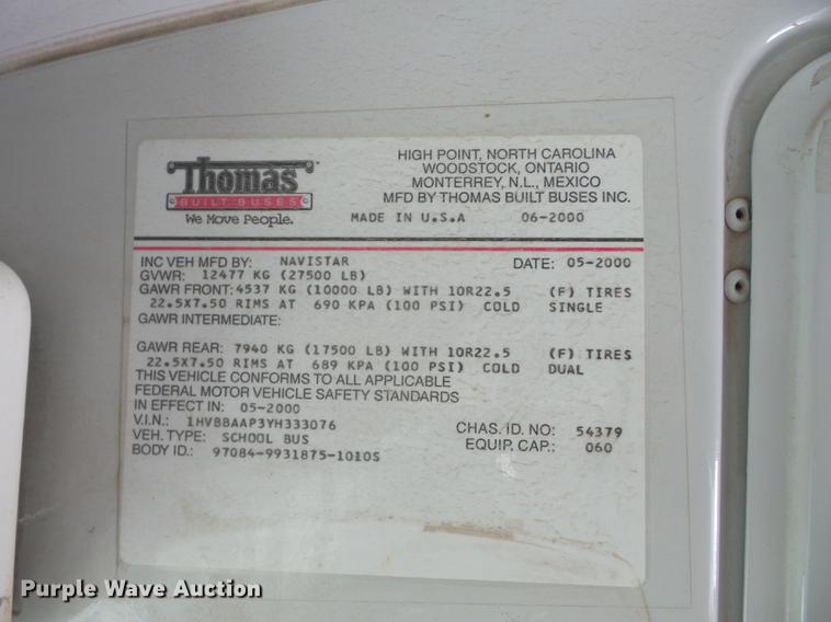 image for item EI9831 2000 International 3800 school bus