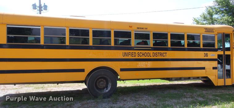 image for item EI9832 1999 International 3800 school bus