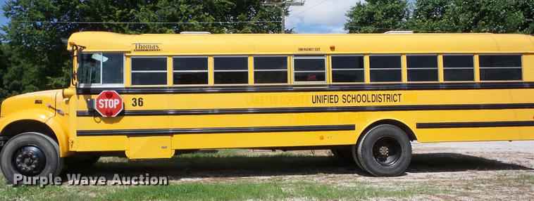 image for item EI9832 1999 International 3800 school bus