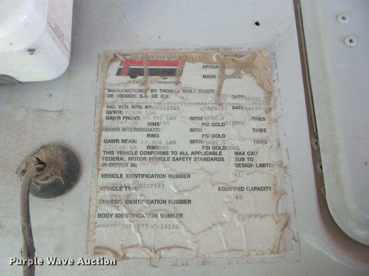 image for item EI9832 1999 International 3800 school bus