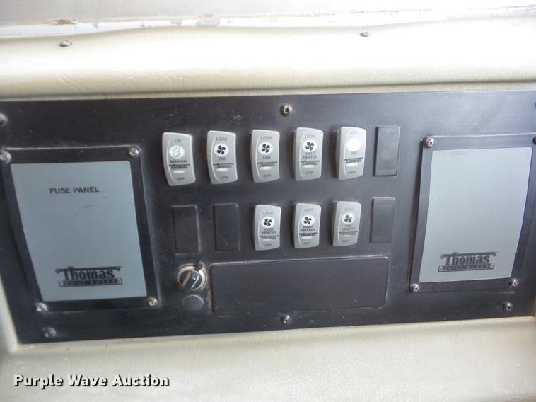 image for item EI9833 1999 International 3800 school bus