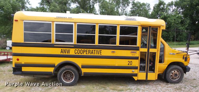 image for item EI9834 2007 Ford E450 school bus
