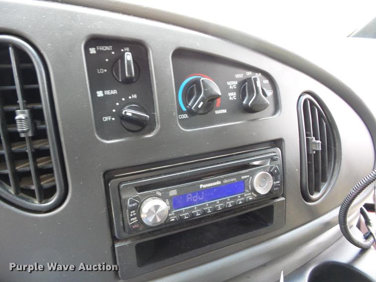 image for item EI9834 2007 Ford E450 school bus