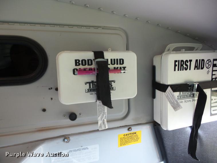 image for item EI9834 2007 Ford E450 school bus