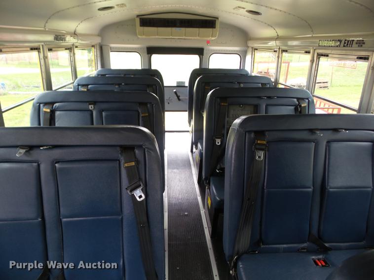 image for item EI9834 2007 Ford E450 school bus