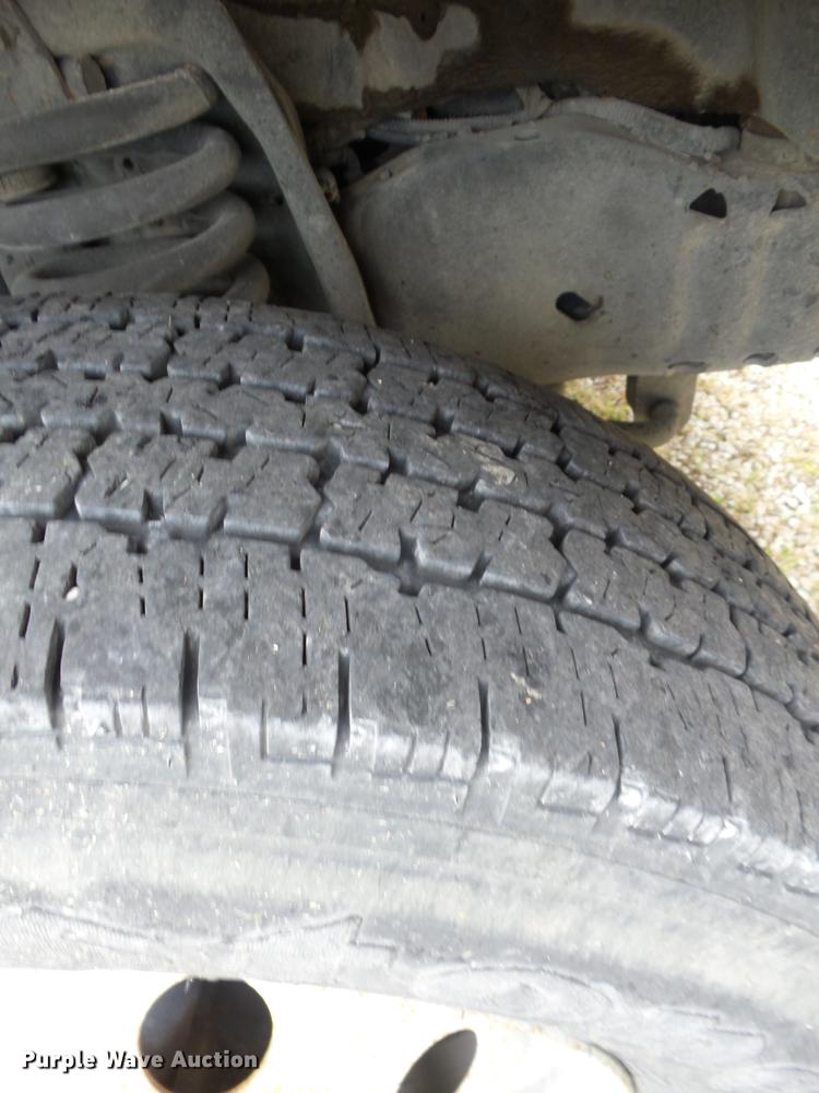 image for item EI9835 2008 Ford Econoline E450 school bus