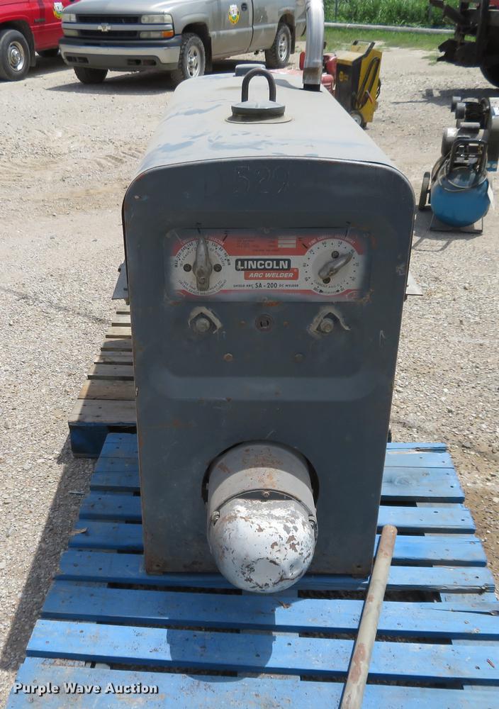 image for item EJ9646 Lincoln SA-200 arc welder