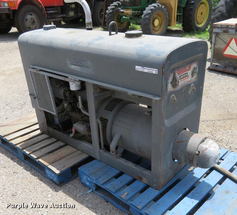 image for item EJ9646 Lincoln SA-200 arc welder