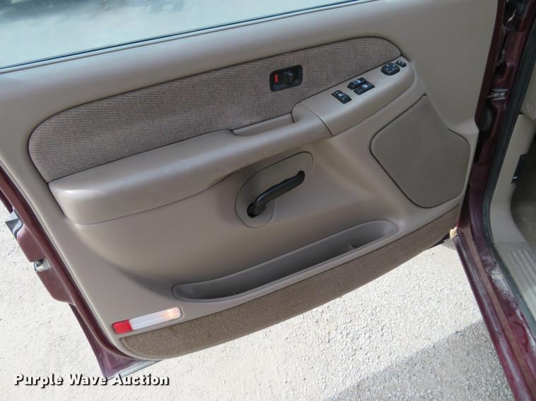 image for item EJ9663 2001 GMC Sierra 1500 Ext. Cab pickup truck