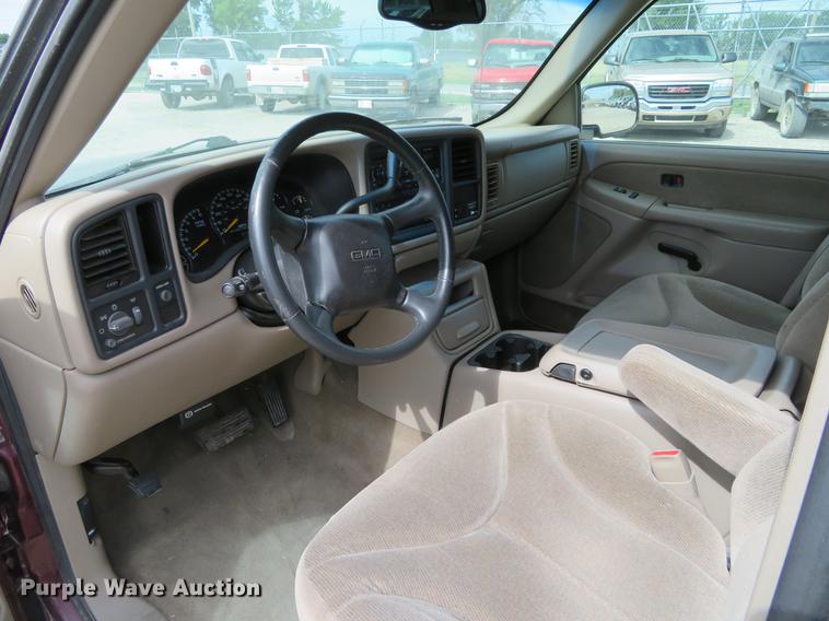 image for item EJ9663 2001 GMC Sierra 1500 Ext. Cab pickup truck