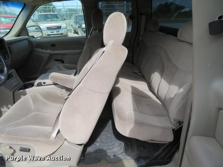 image for item EJ9663 2001 GMC Sierra 1500 Ext. Cab pickup truck