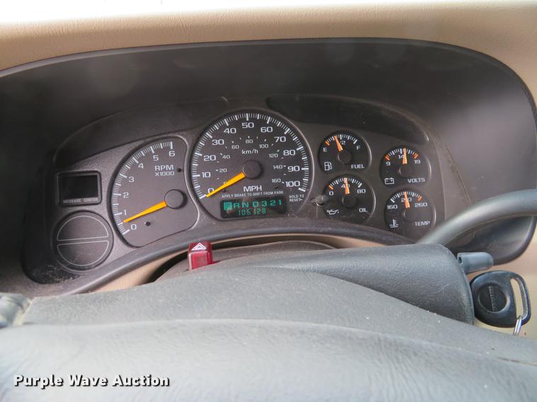 image for item EJ9663 2001 GMC Sierra 1500 Ext. Cab pickup truck