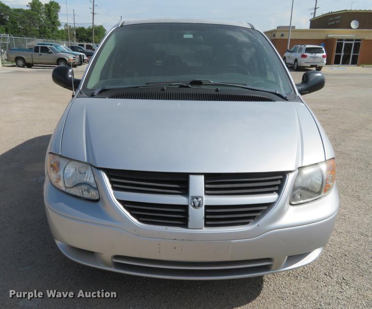 image for item EJ9671 2007 Dodge Grand Caravan van